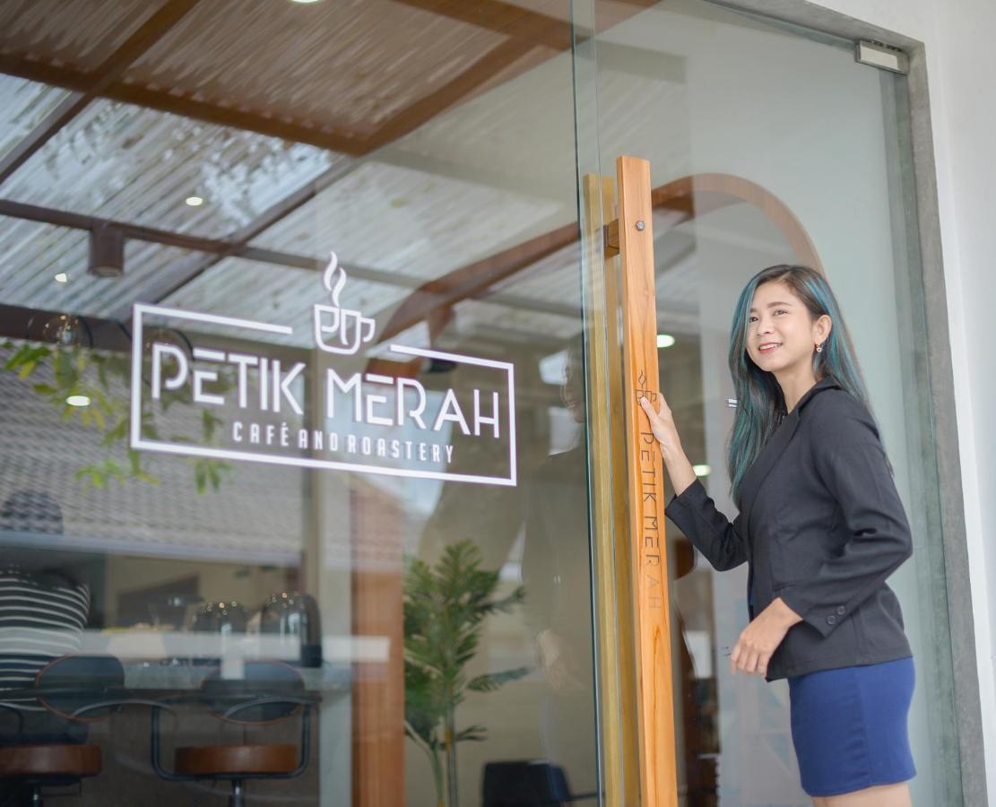 Petik Merah Homestay Pakualaman Экстерьер фото