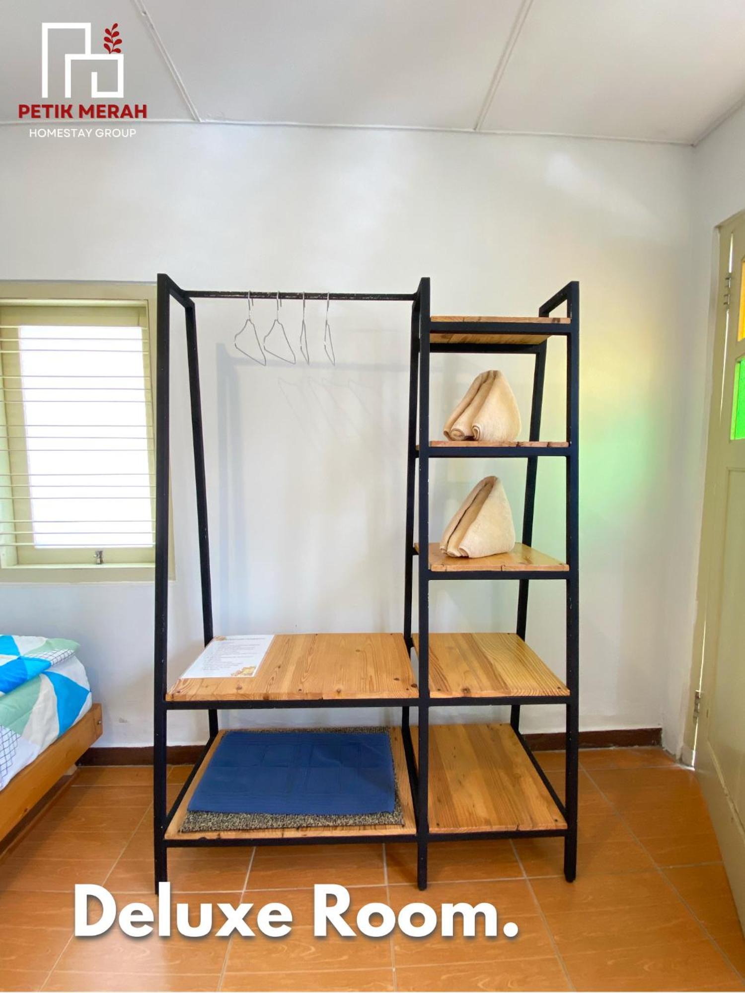 Petik Merah Homestay Pakualaman Экстерьер фото