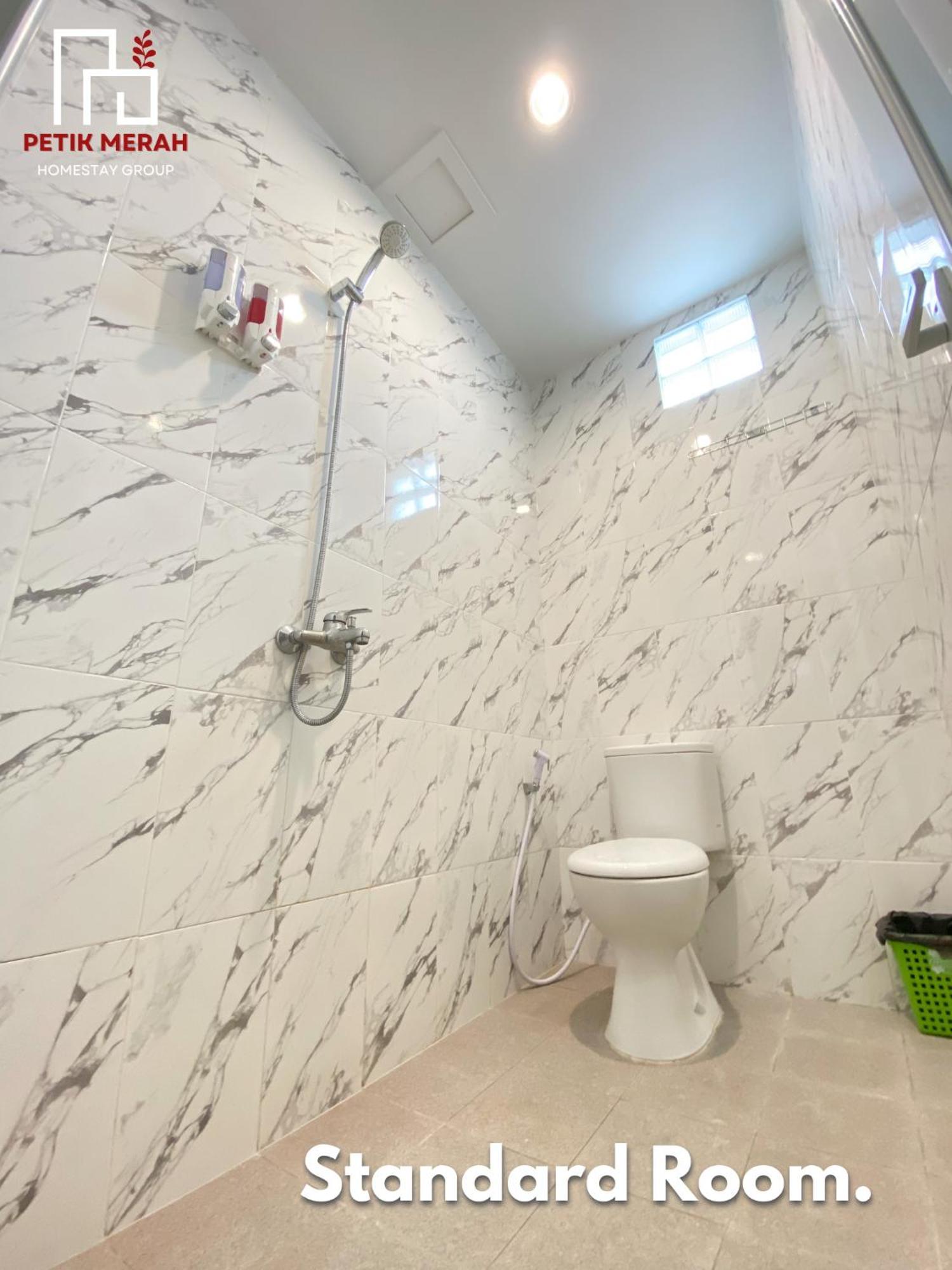 Petik Merah Homestay Pakualaman Экстерьер фото